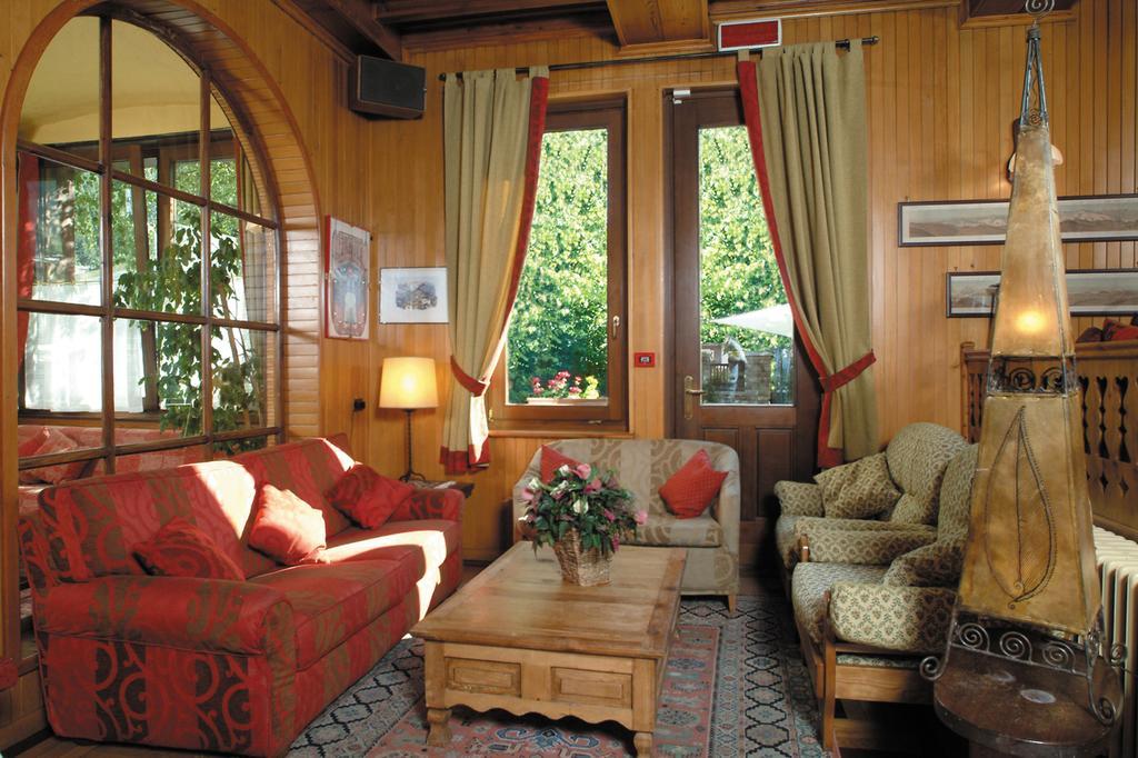 Hotel Castor Champoluc Εξωτερικό φωτογραφία