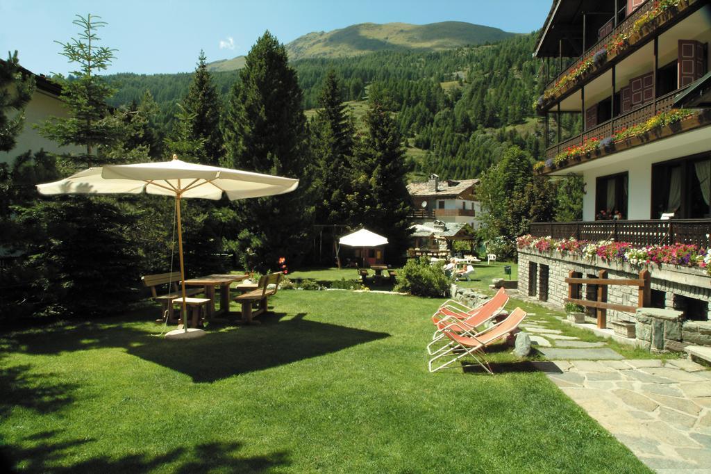 Hotel Castor Champoluc Εξωτερικό φωτογραφία